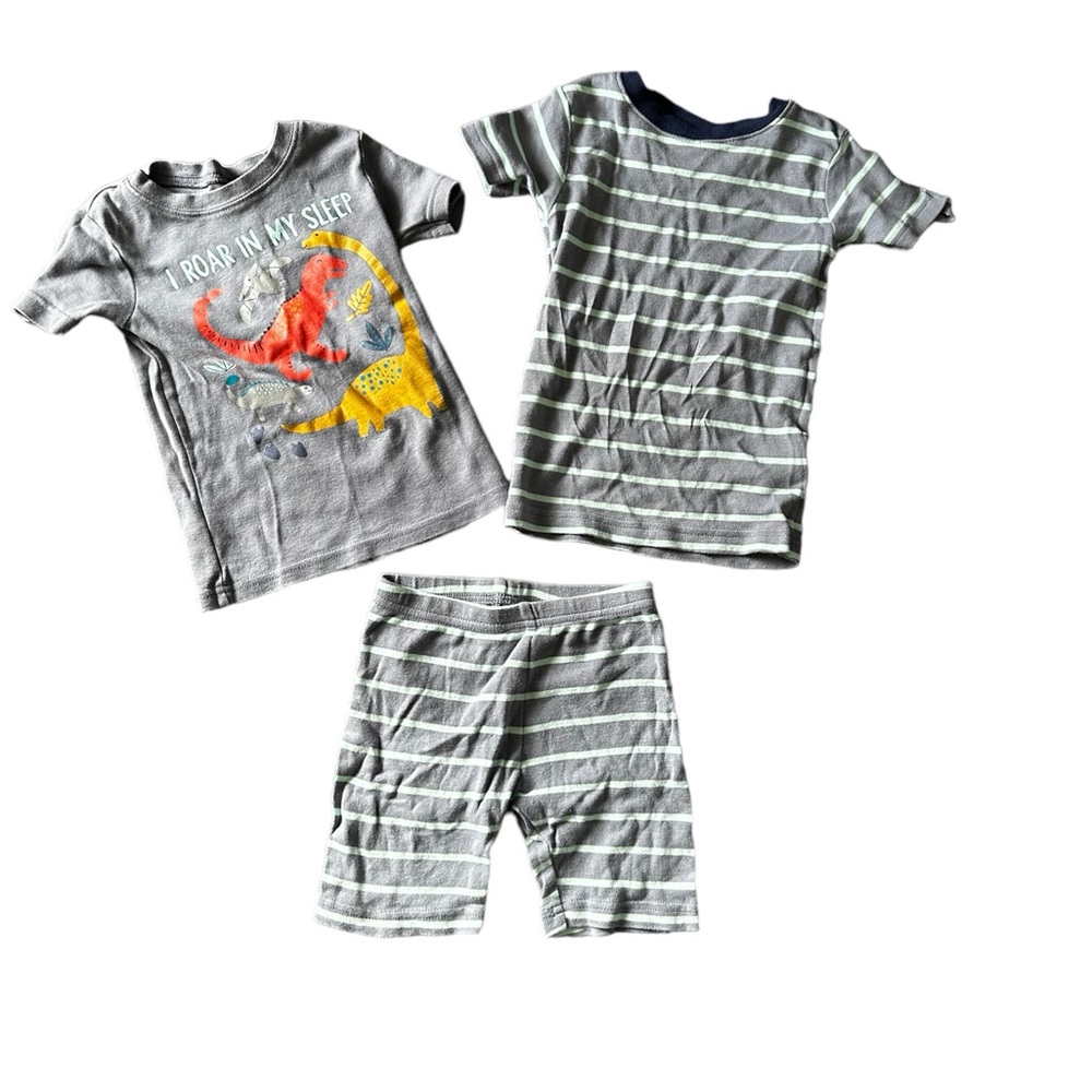 Carter’s Three Piece  “I roar in my sleep” Pajama Set for Boys.